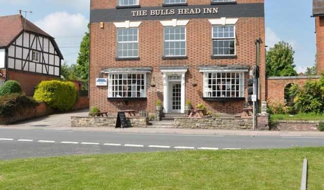 Готель The Bulls Head Inkberrow Екстер'єр фото